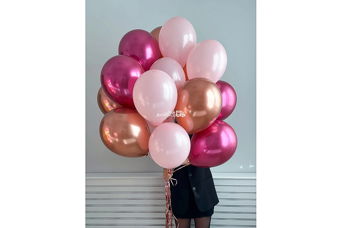 Облако из розовых шаров пастель и хром 15 шт.
