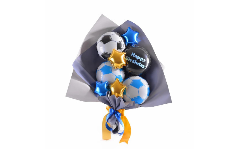 Крафтовый букет из шаров для футболиста