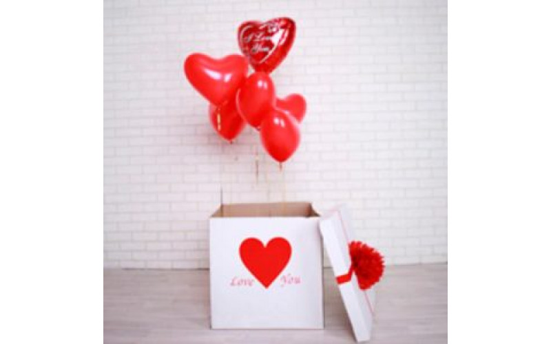 Коробка - сюрприз "Красные сердечки"