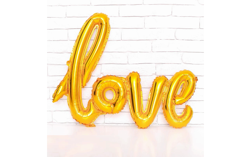 Фольгированный шар надпись "Love"