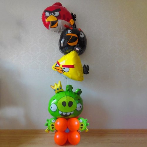 Композиция из шаров "Angry Birds"