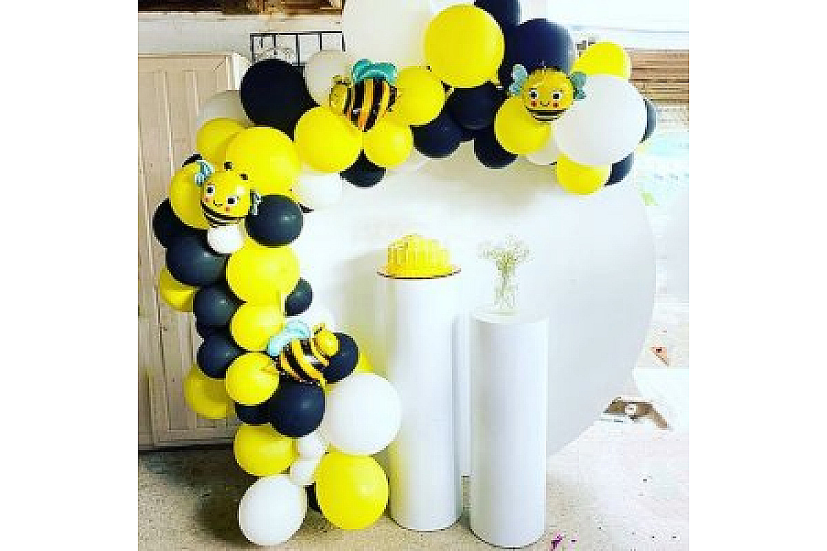 Фотозона "Медовые соты"