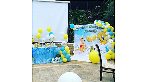 Фото-зона из шаров "Твити на празднике" Фото-зона из шаров "Твити на празднике"