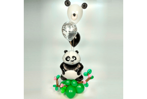 Композиция из шаров "Панда на лужайке"