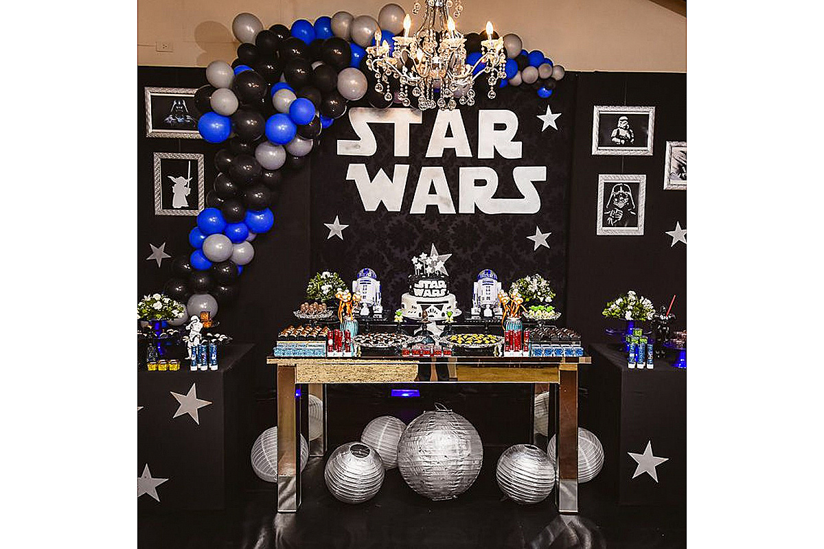 Фото-зона из шаров "Star wars"