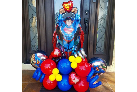 Поинт из шаров "С любовью, супермен"