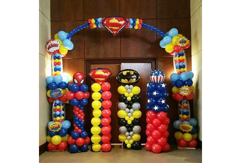 Фото-зона из шаров "Встреча Супергероев"